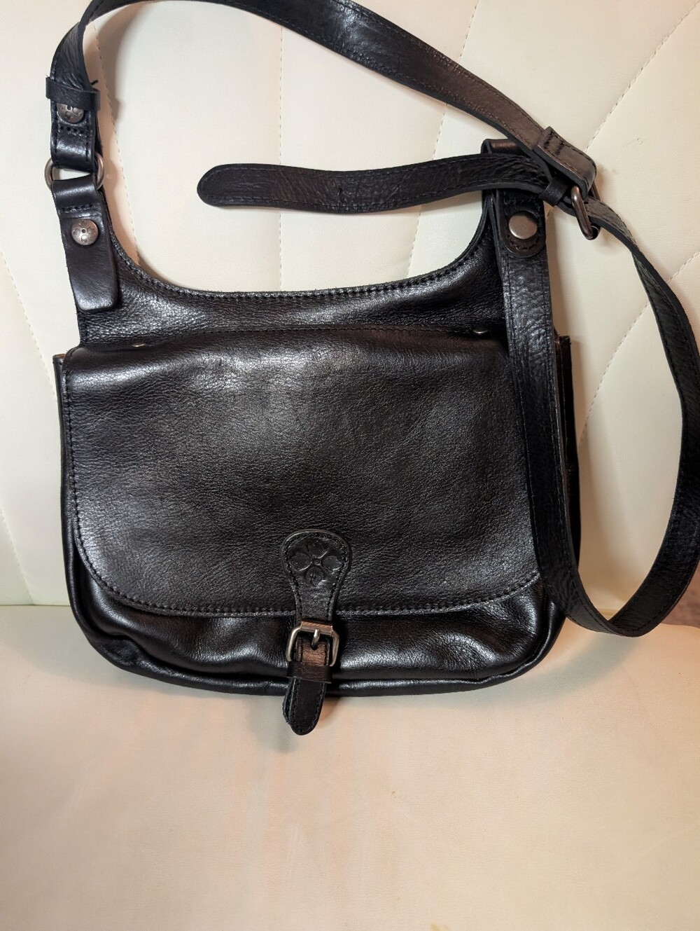 Patricia Nash Black London Smooth Leather Messenger Crossbody Bag